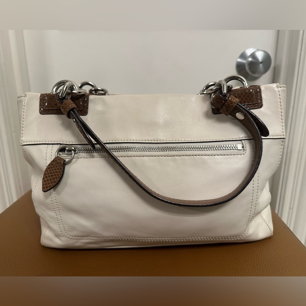 Coach Penelope Cream Leather Turnlock Tote Brown Trim - Picture 4 of 10